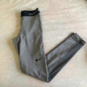 NIKE PRO LEGGINGS
